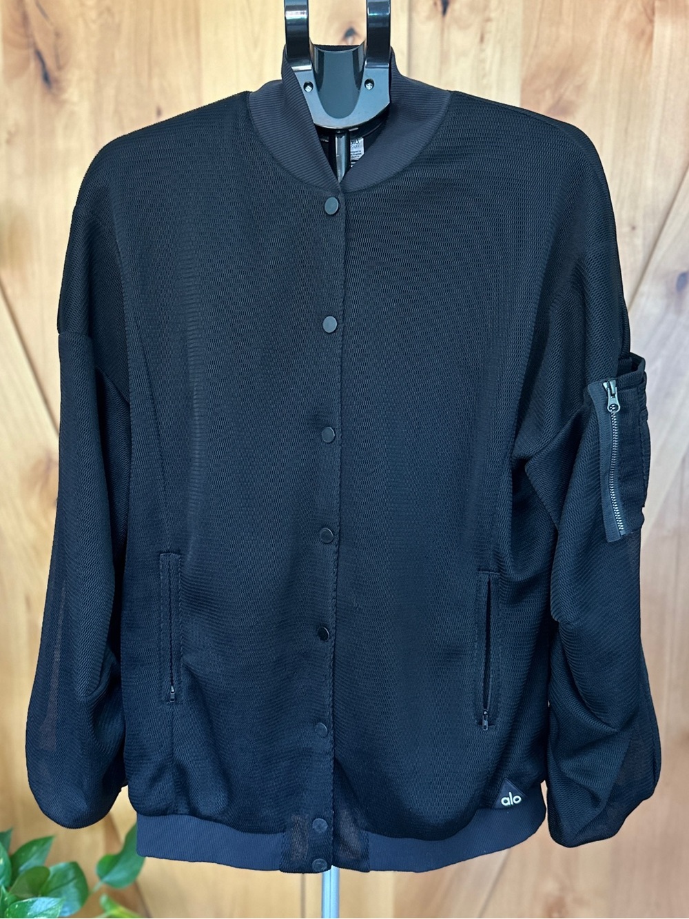 Alo Yoga Field Jacket Oversized Mesh Bomber in Black - Size XS